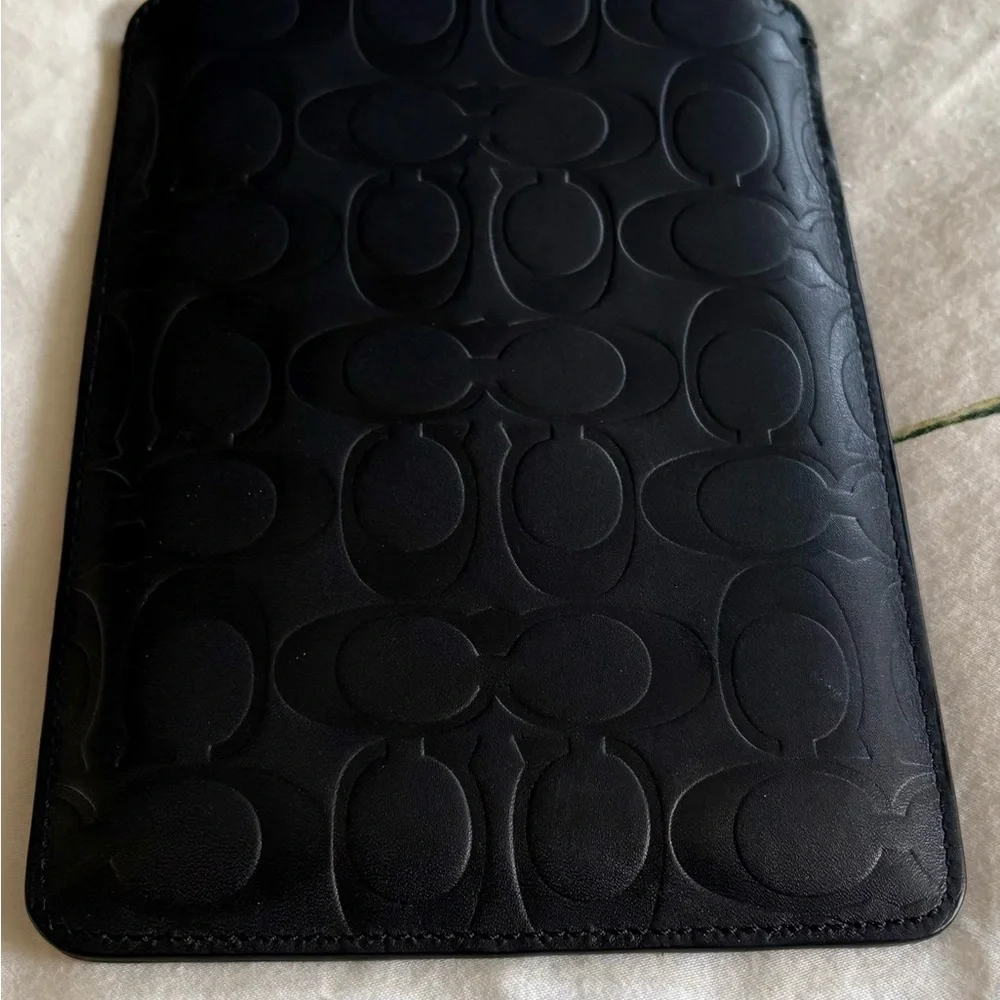 Black Leather Embossed COACH E Reader Sleeve/Case - Picture 3 of 4